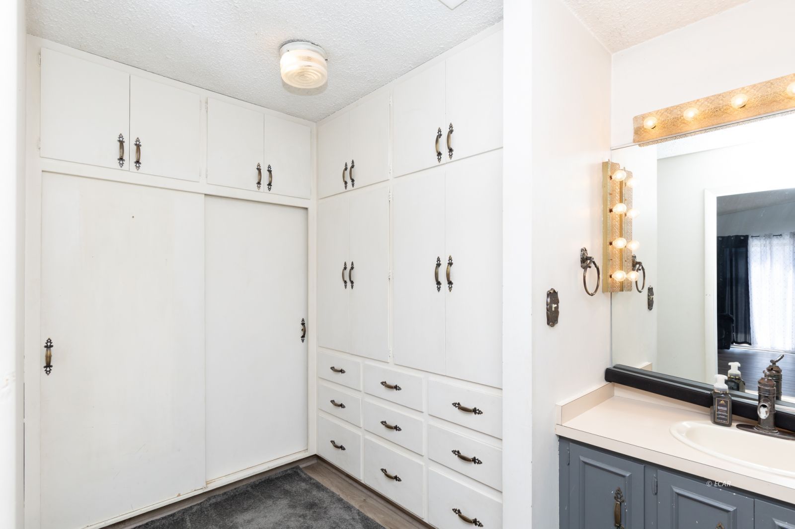 108 Walnut Street Property Photo 17
