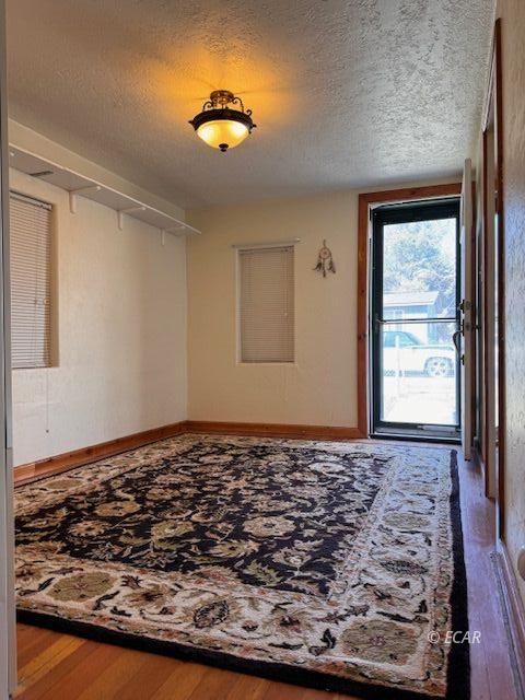 812 Lincoln Avenue Property Photo 5